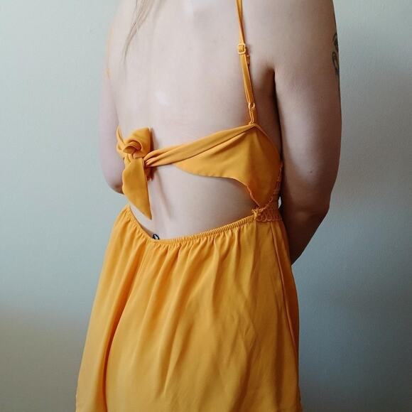 Yellow gold crochet romper, size small - Picture 2 of 6